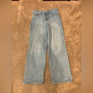 Universal Thread Light Blue Wide-Leg Jeans